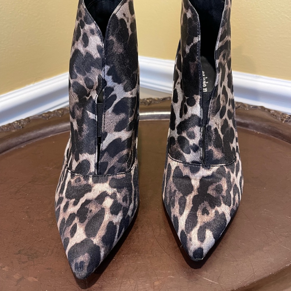 Fabulous Olivia Miller Booties